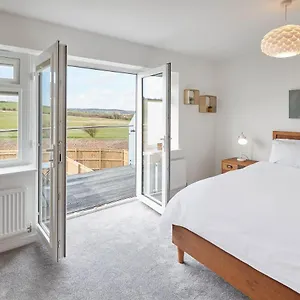 Holiday home Host & - Highfield House, Whitby
